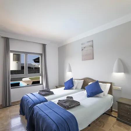 Superb Casa Herlanda 3 Bedrooms Pool Table Great Sea Views Playa Blanca (Lanzarote)