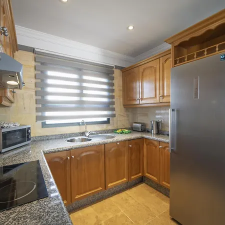 Villa Superb Casa Herlanda 3 Bedrooms Pool Table