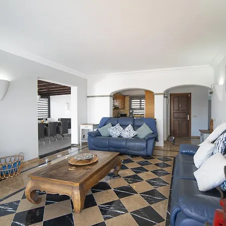Superb Casa Herlanda 3 Bedrooms Pool Table Great Sea Views * Playa Blanca (Lanzarote)