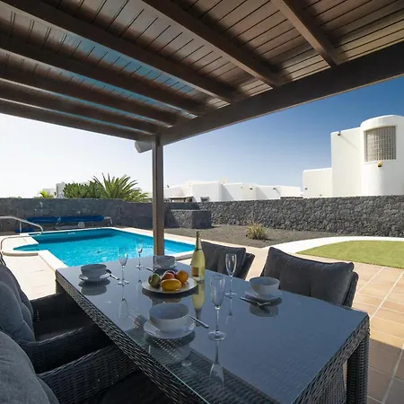 Villa Superb Casa Herlanda 3 Bedrooms Pool Table Great Sea Views *