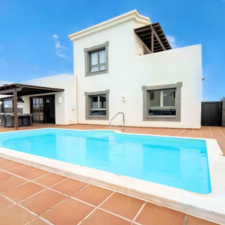 Superb Casa Herlanda 3 Bedrooms Pool Table * Playa Blanca (Lanzarote)