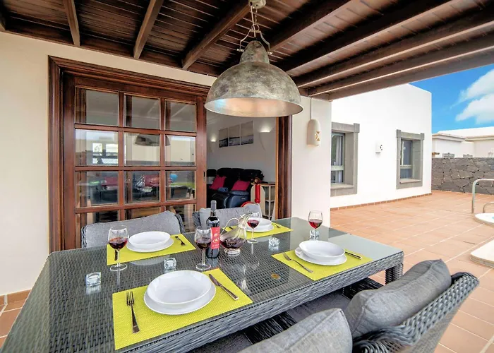 Superb Casa Herlanda 3 Bedrooms Pool Table Villa *