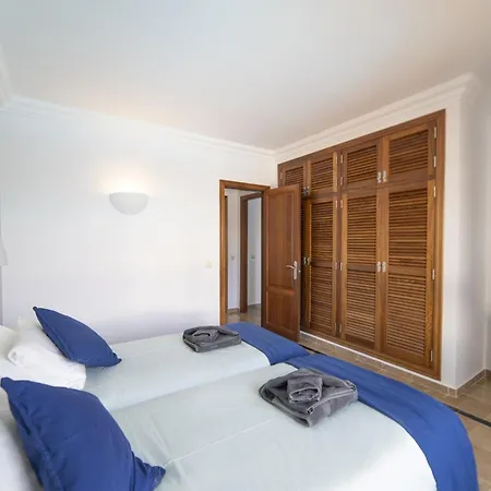Superb Casa Herlanda 3 Bedrooms Pool Table 빌라