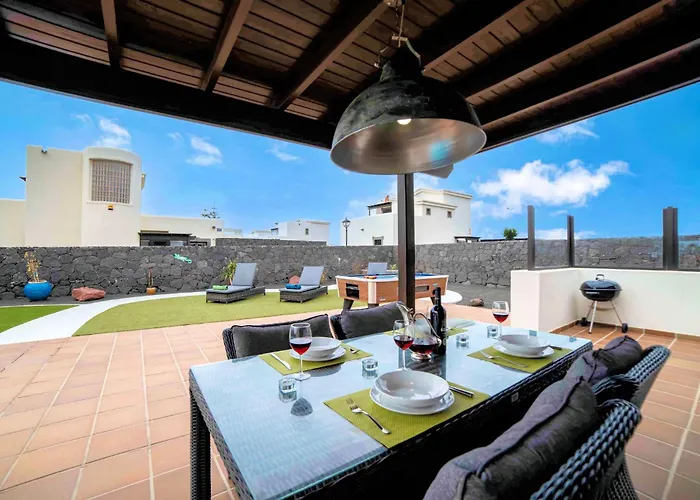 Superb Casa Herlanda 3 Bedrooms Pool Table بلايا بلانكا